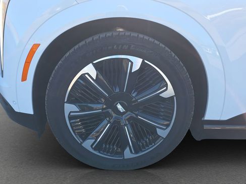 Used 2025 Cadillac Escalade IQ Sport 1 image 4