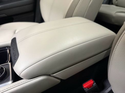 Used 2023 Nissan Pathfinder SL w/ SL Premium Package image 40