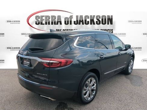Used 2019 Buick Enclave Avenir w/ Avenir Technology Package FWD image 8