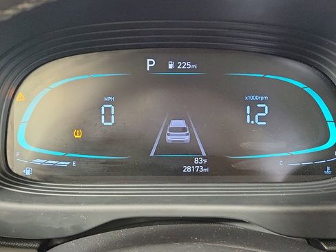 Used 2023 Hyundai Venue SEL FWD image 17