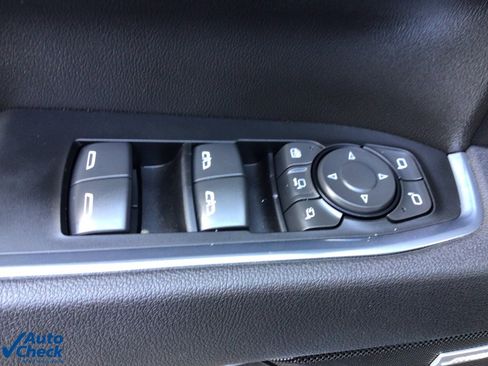 Used 2025 Chevrolet Silverado 2500 LTZ w/ LTZ Convenience Package image 13