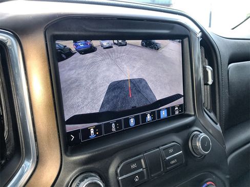 Used 2021 Chevrolet Silverado 3500 High Country image 17