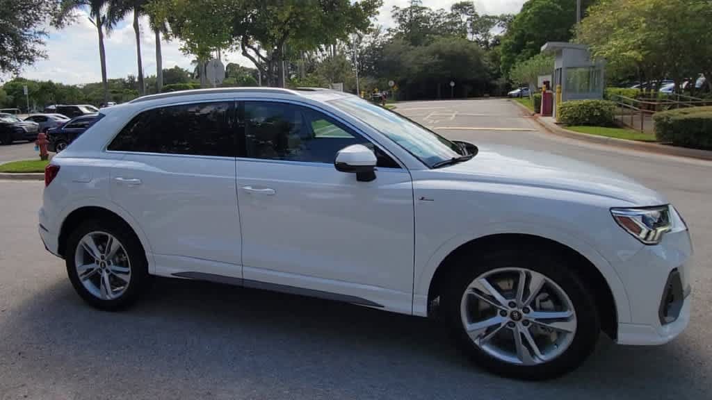 Certified 2024 Audi Q3 2.0T Premium AWD/4WD image 9
