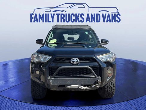 Used 2016 Toyota 4Runner Trail Premium w/ Convenience Package AWD/4WD image 8