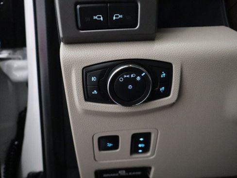 Used 2019 Ford F250 Limited w/ FX4 Off-Road Package AWD/4WD image 41