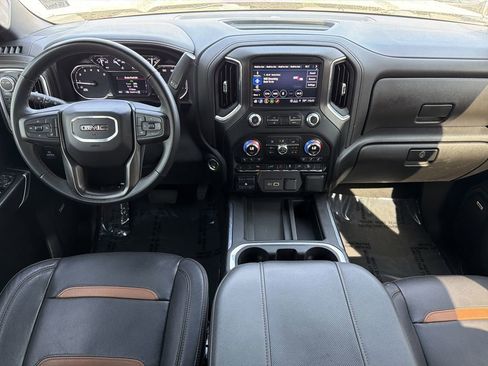 Used 2023 GMC Sierra 2500 AT4 w/ AT4 Preferred Package image 2