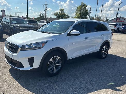 Used 2020 Kia Sorento AWD V6 image 4