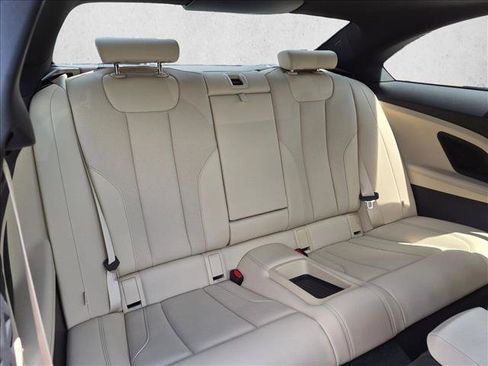 Used 2025 BMW 230i Coupe w/ Convenience Package RWD image 21