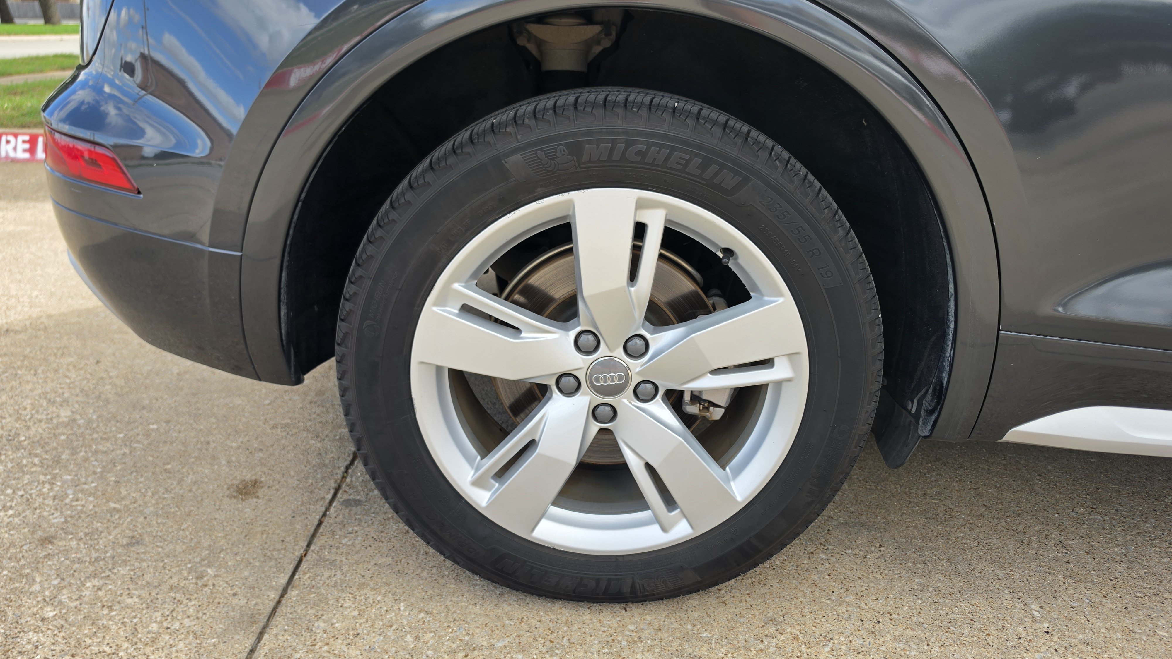 Used 2019 Audi Q5 2.0T Premium Plus w/ Premium Plus Package AWD/4WD image 15