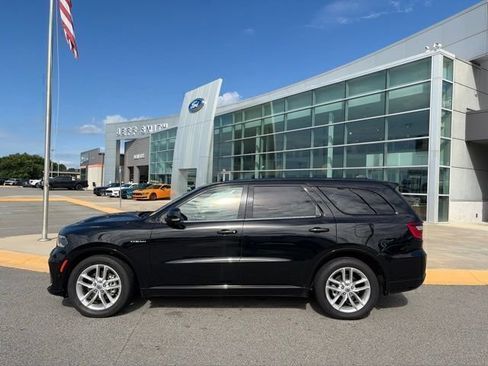 Used 2022 Dodge Durango R/T w/ Trailer Tow Group IV RWD image 2