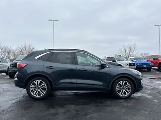 Used 2022 Ford Escape SEL w/ Technology Package video 2