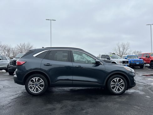 Used 2022 Ford Escape SEL w/ Technology Package image 2