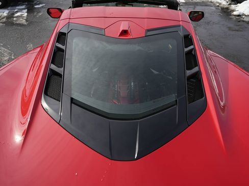 Used 2021 Chevrolet Corvette Stingray Preferred Cpe w/ Engine Appearance Package image 86