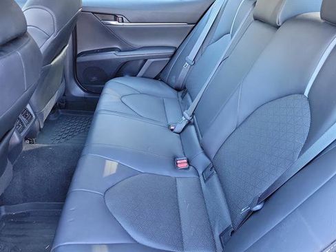 Used 2020 Toyota Camry XSE image 7