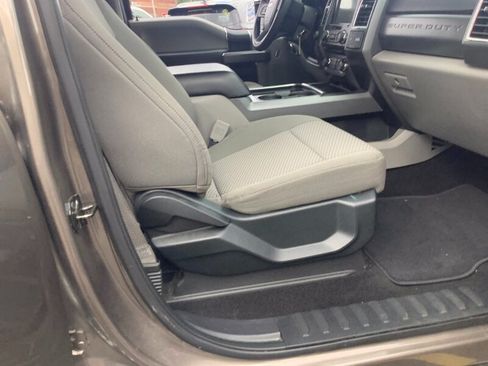 Used 2018 Ford F250 XLT w/ FX4 Off-Road Package AWD/4WD image 20