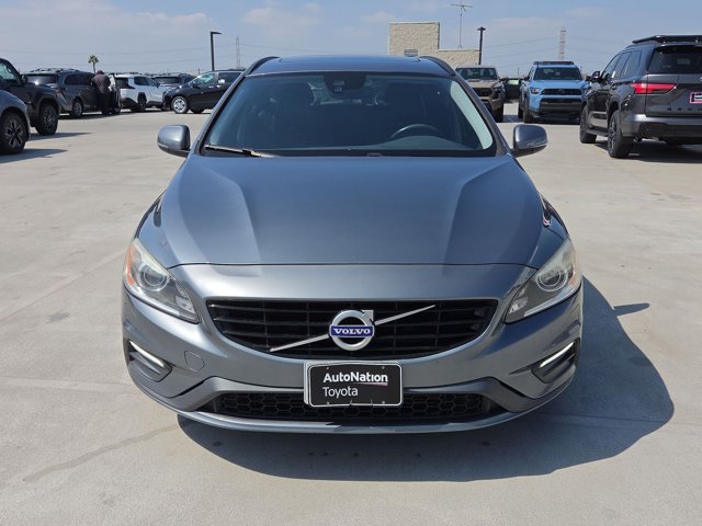Used 2018 Volvo V60 T5 Dynamic w/ Vision Package AWD/4WD image 2