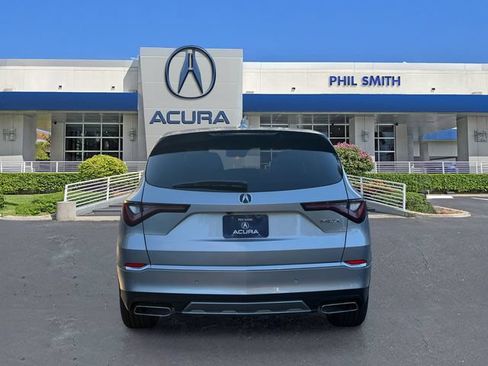 New 2026 Acura MDX w/ Technology Package FWD image 5
