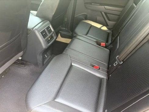 Used 2019 Volkswagen Atlas SE AWD/4WD image 30