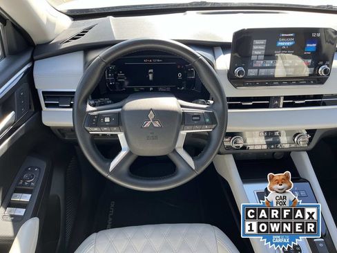 Used 2024 Mitsubishi Outlander SEL image 12