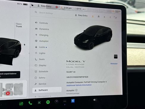 Used 2021 Tesla Model Y Long Range image 34