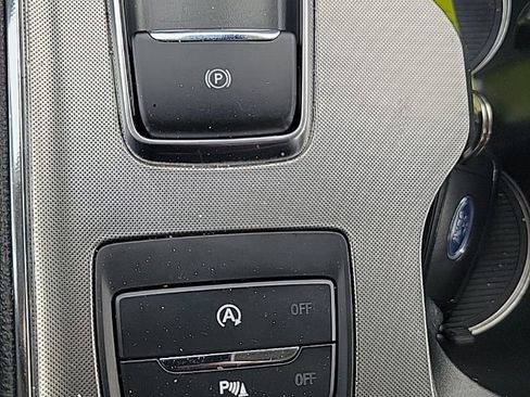 Used 2022 Ford Edge Titanium image 45