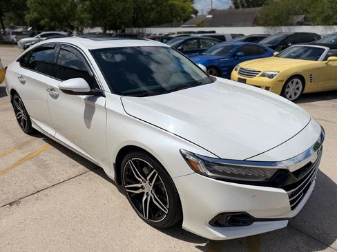 Used 2021 Honda Accord Touring image 7