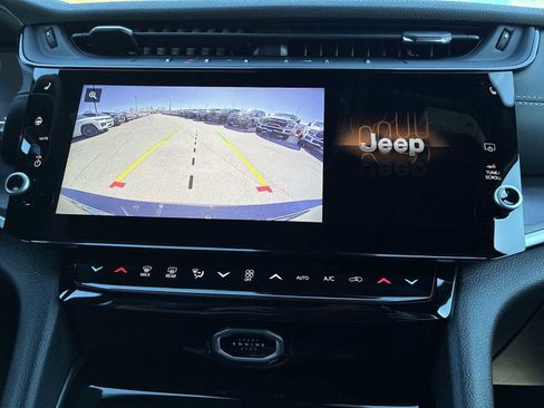 New 2026 Jeep Grand Cherokee L 4WD image 24