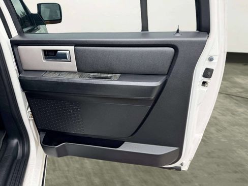 Used 2017 Ford Expedition EL Limited w/ Equipment Group 301A image 28