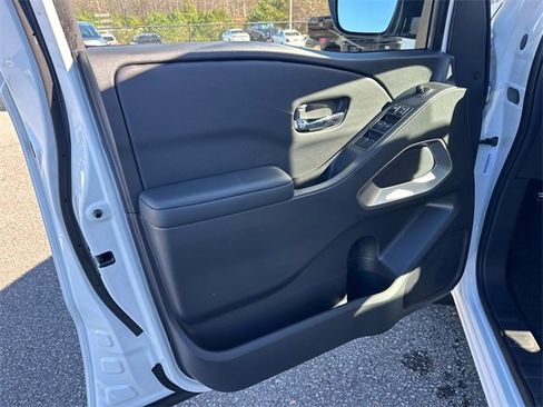 New 2026 Nissan Frontier SV w/ Tow Package image 19