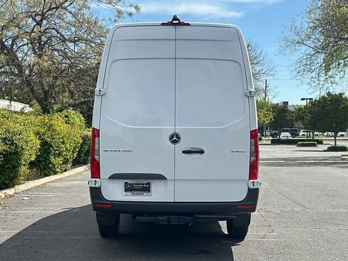 New 2025 Mercedes-Benz Sprinter 2500 image 4