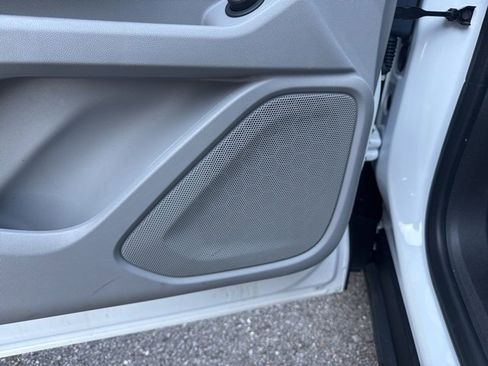 Used 2023 GMC Terrain SLE w/ Driver Convenience Package image 15