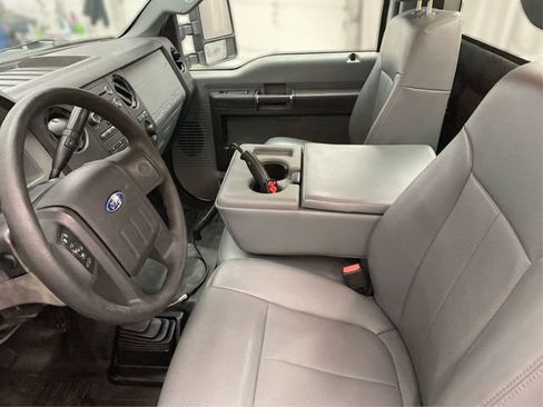 Used 2015 Ford F250 XL w/ Power Equipment Group image 7