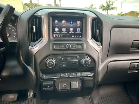 Used 2020 Chevrolet Silverado 1500 Custom w/ Custom Value Package RWD image 13