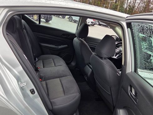 Used 2024 Nissan Altima 2.5 SV image 14