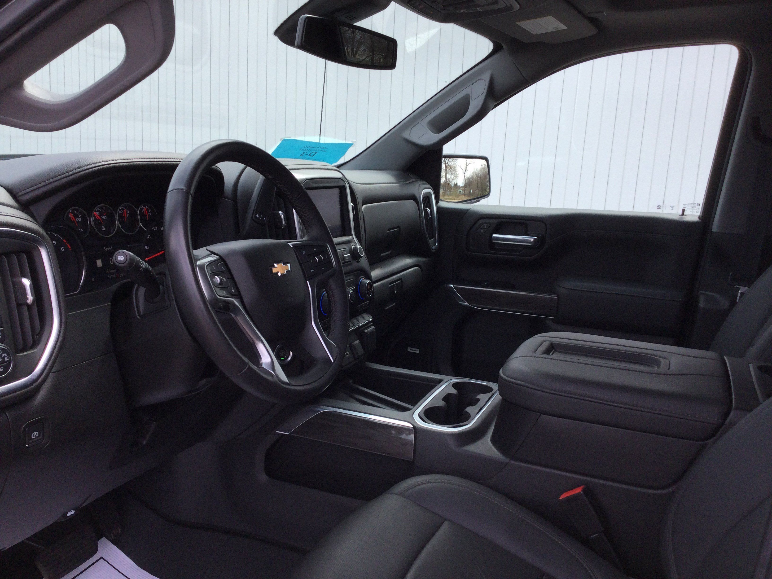 Used 2022 Chevrolet Silverado 1500 LTZ w/ LTZ Premium Package AWD/4WD image 8