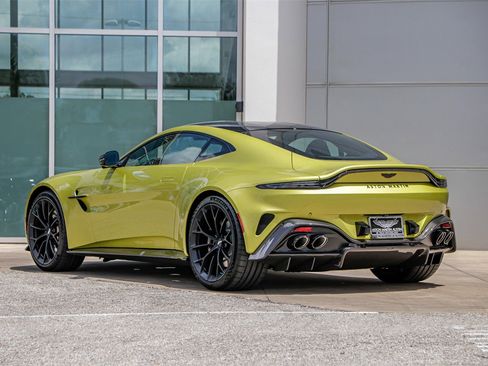 New 2025 Aston Martin V8 Vantage Coupe image 11