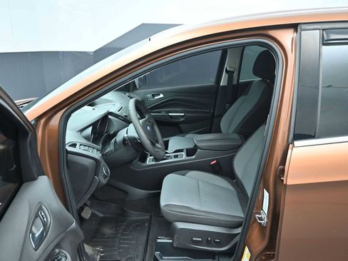 Used 2017 Ford Escape SE AWD/4WD image 15