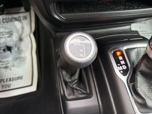 Used 2021 Jeep Wrangler Unlimited Sport AWD/4WD image 25