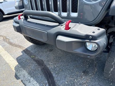 Used 2021 Jeep Gladiator Sport AWD/4WD image 7