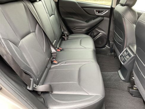 Used 2020 Subaru Forester Limited image 17