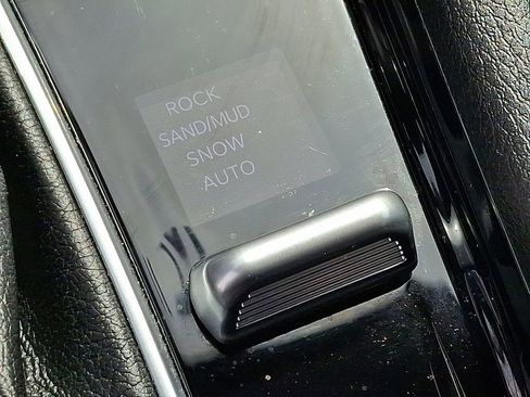 Used 2024 Jeep Compass Trailhawk image 24