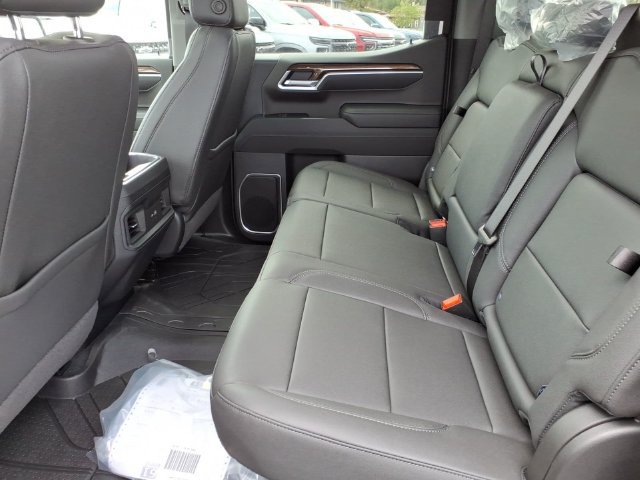 New 2026 Chevrolet Silverado 1500 RST w/ Safety Package AWD/4WD image 9