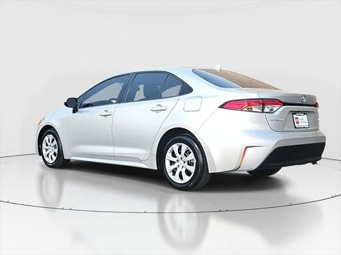 Certified 2025 Toyota Corolla LE image 7