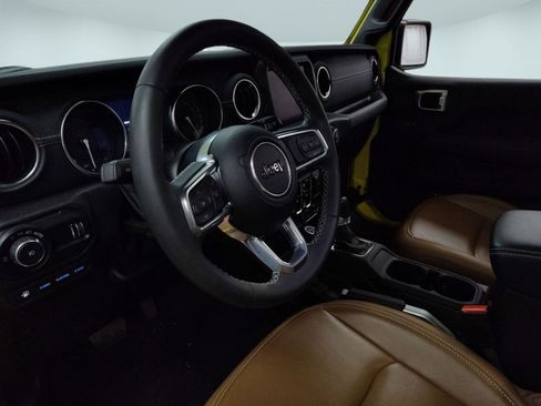 Used 2023 Jeep Wrangler Sahara image 4