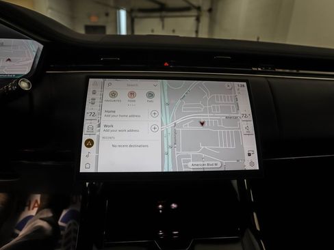 Used 2024 Land Rover Range Rover Sport Dynamic SE image 16