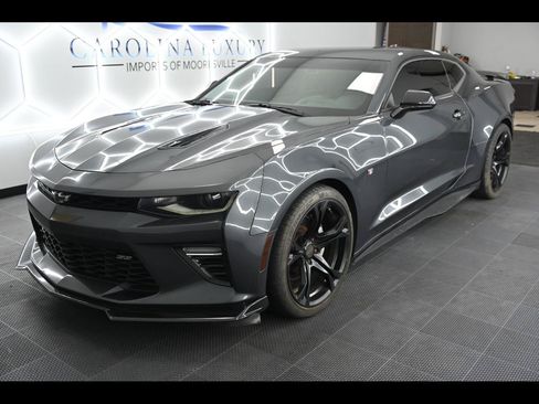 Used 2016 Chevrolet Camaro SS RWD image 1