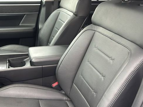 Used 2025 Hyundai Santa Fe Limited image 26