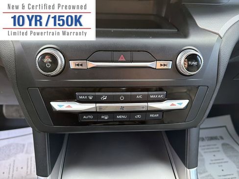 Used 2020 Ford Explorer XLT w/ Equipment Group 202A image 22
