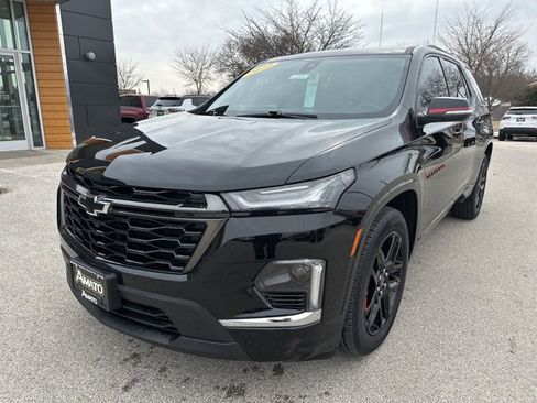 Used 2023 Chevrolet Traverse Premier w/ Redline Edition image 2