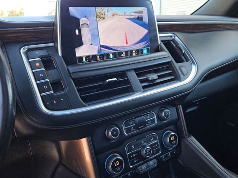 Used 2021 Chevrolet Tahoe High Country image 16